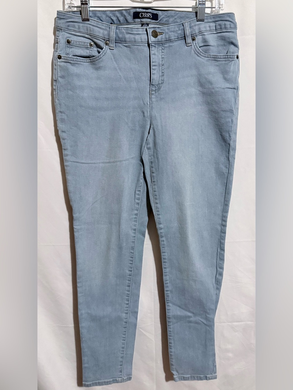 Chaps Women's Slim Fit Light Wash Blue Denim Jeans Stretch Mid Rise Size 10